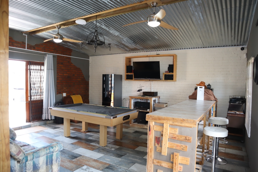 3 Bedroom Property for Sale in Wavecrest Eastern Cape